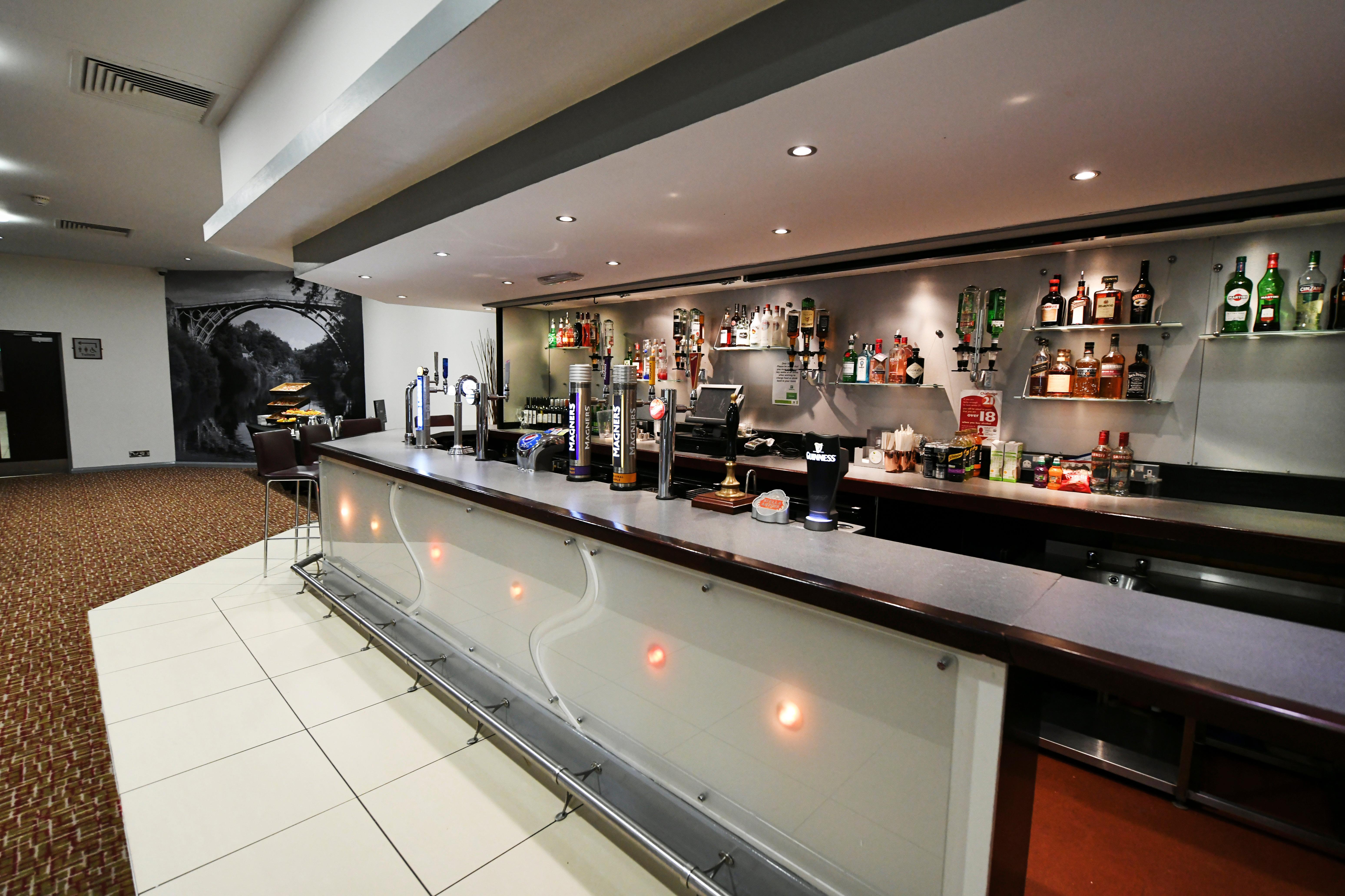 Holiday Inn Telford Ironbridge By Ihg Kültér fotó